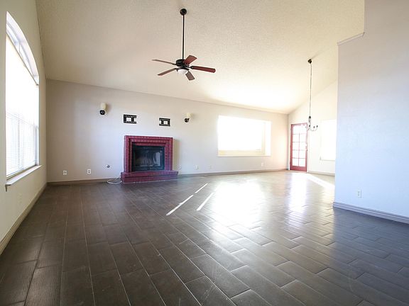 4th image of 3001 Camarena Pl