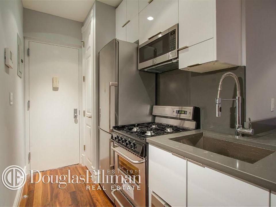 2nd image of 124 Ridge St APT 8F