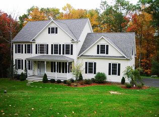 5 James Vincent Dr, Clinton, CT 06413