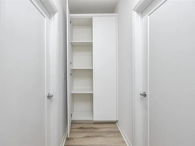 915 E 15th Ave #1 — Photo 29