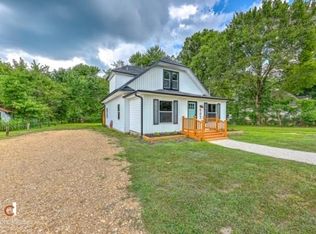 507 2nd Ave SW, Gravette, AR 72736