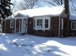 370 Rue Saint Denis St, Florissant, MO 63031
