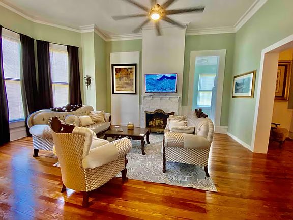 2nd image of 123 W Gwinnett St #F