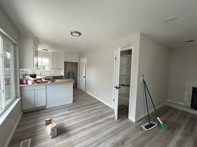 5756 Chesbro Ave — Photo 9