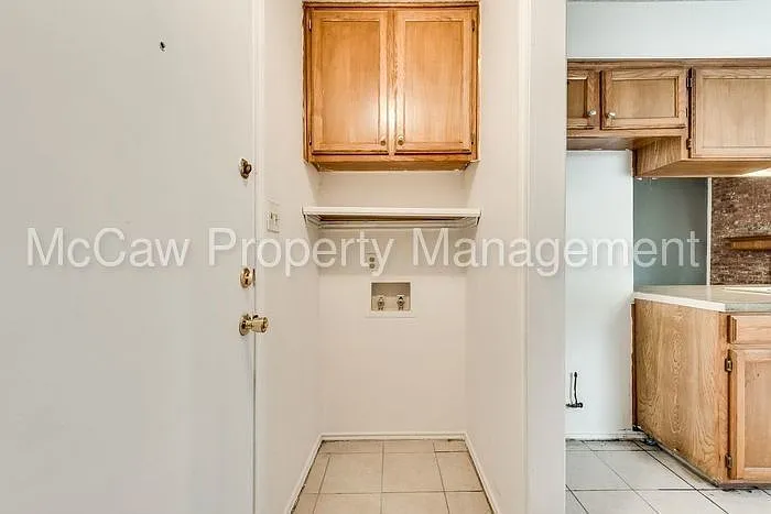2913 Green Ridge St — Photo 17