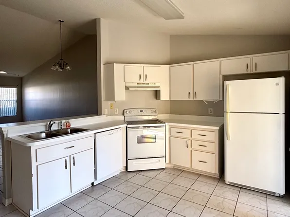 48 Raintree Pl #B, Palm Coast, FL 32164