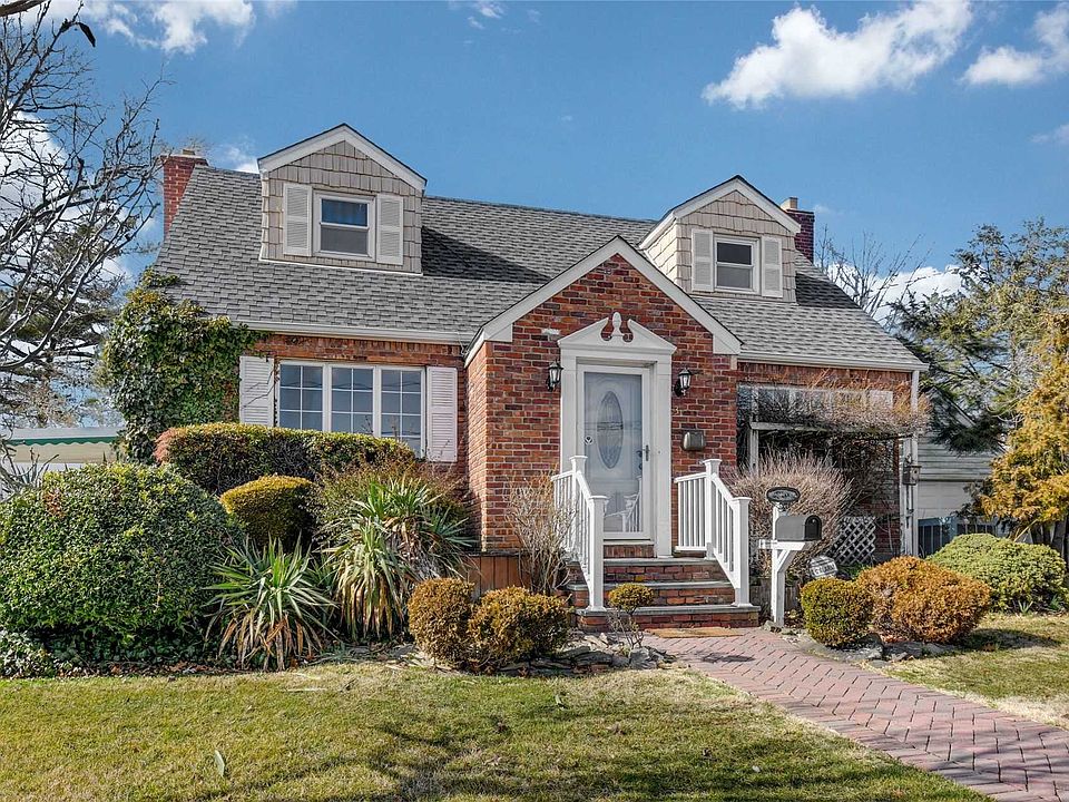 1st image of 3 Abbey Ct