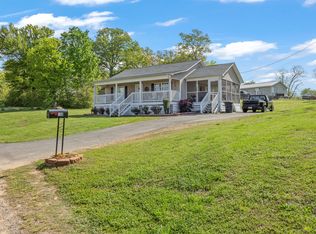 136 Buck St, Benton, TN 37307