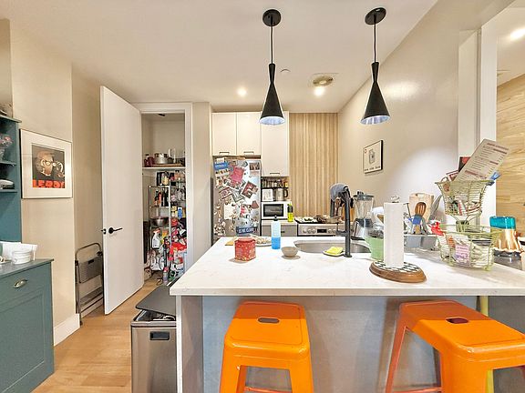 4th image of 336 Bleecker St #5B