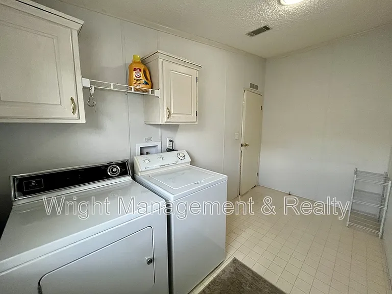 10614 Hayden Ave — Photo 18