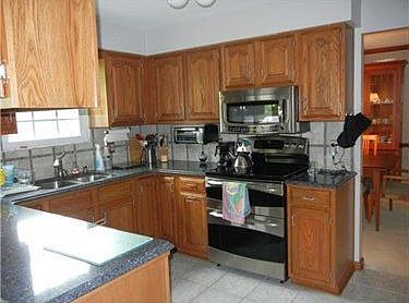 5th image of 409 Woodcock Dr