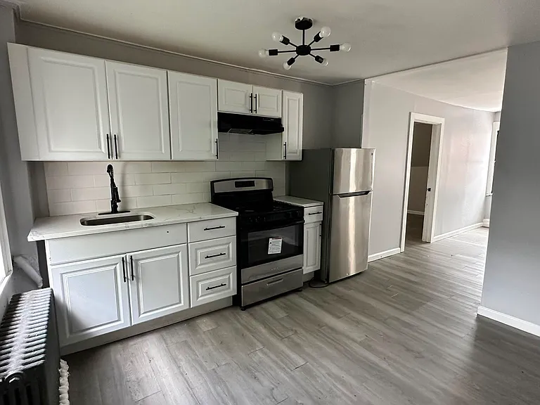 52 Harrison Ave #5E — Photo 1