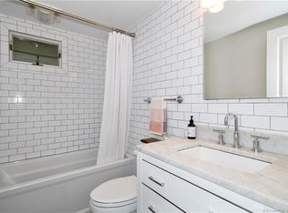 4 Possum Ln, Norwalk, CT 06854