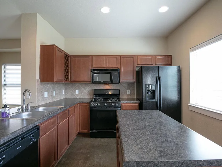 4528 Credo Ln — Photo 29