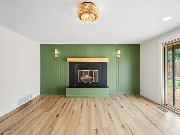 2785 Frazier Ln — Photo 12