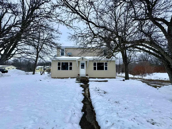 208 East 2nd Street, Westfield, WI 53964