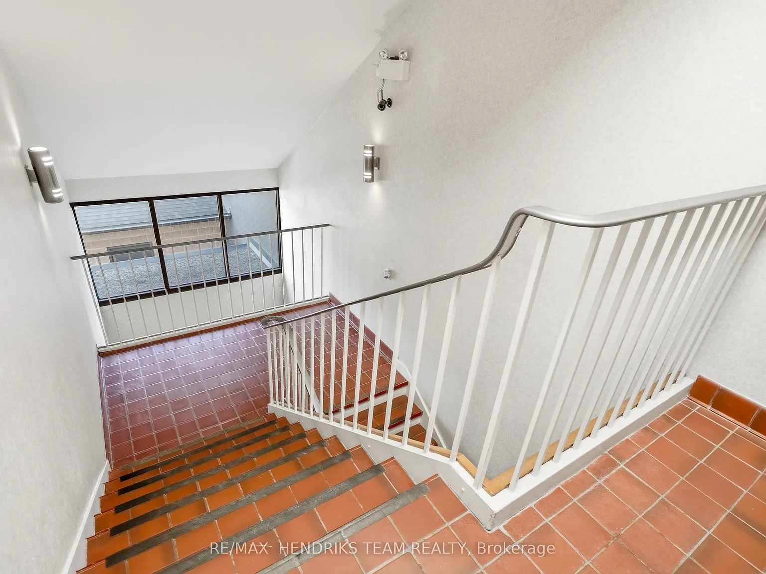 2 bed, $1,850 — Photo 4