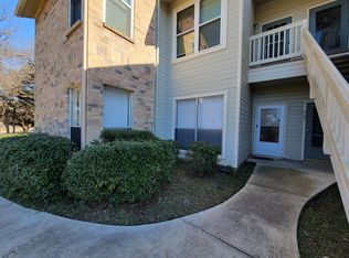 2450 Wickersham Ln APT 305, Austin, TX 78741
