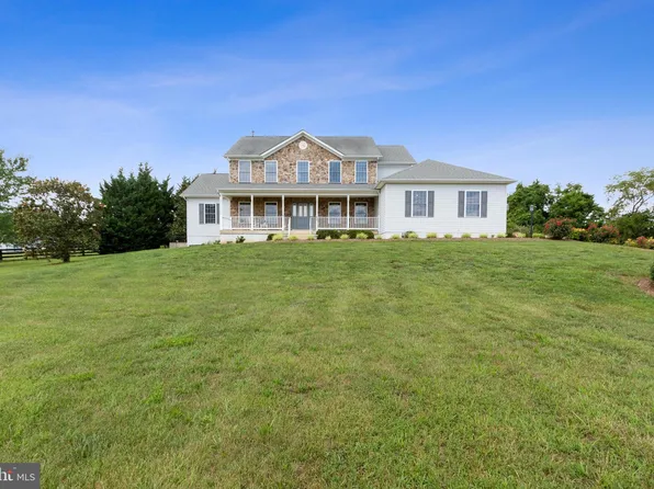 5028 Hummingbird Ln, Warrenton, VA 20187