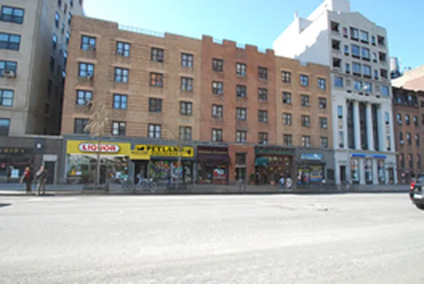 Rented by Buchbinder & Warren | media 18