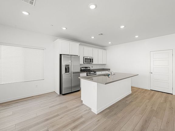 5 web or mls Lennar 3369 Dancing Waters St 5