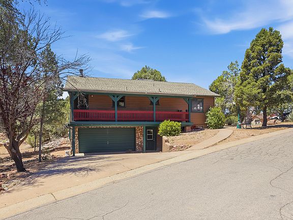 2nd image of 307 S Brassie Dr
