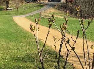 1835 Bluff Rd, Hazel Green, WI 53811