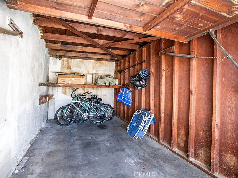 708 E Alta Way — Photo 53
