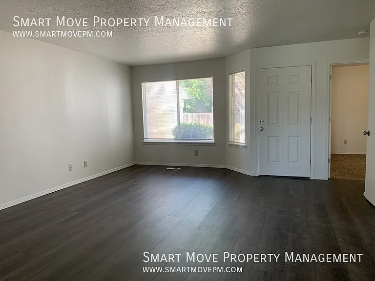 973 E Blue Heron St — Photo 3