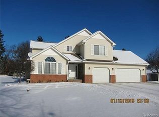 440 Deign Ct, Brighton, MI 48114