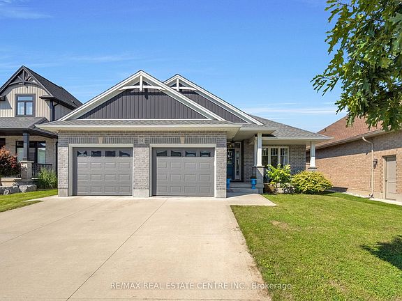 2nd image of 14 Saint Andrews Dr