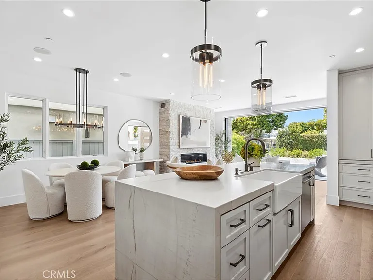 430 Fernleaf Ave — Photo 18