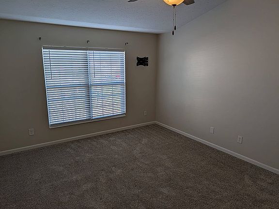 5th image of 911 Summitridge Ln