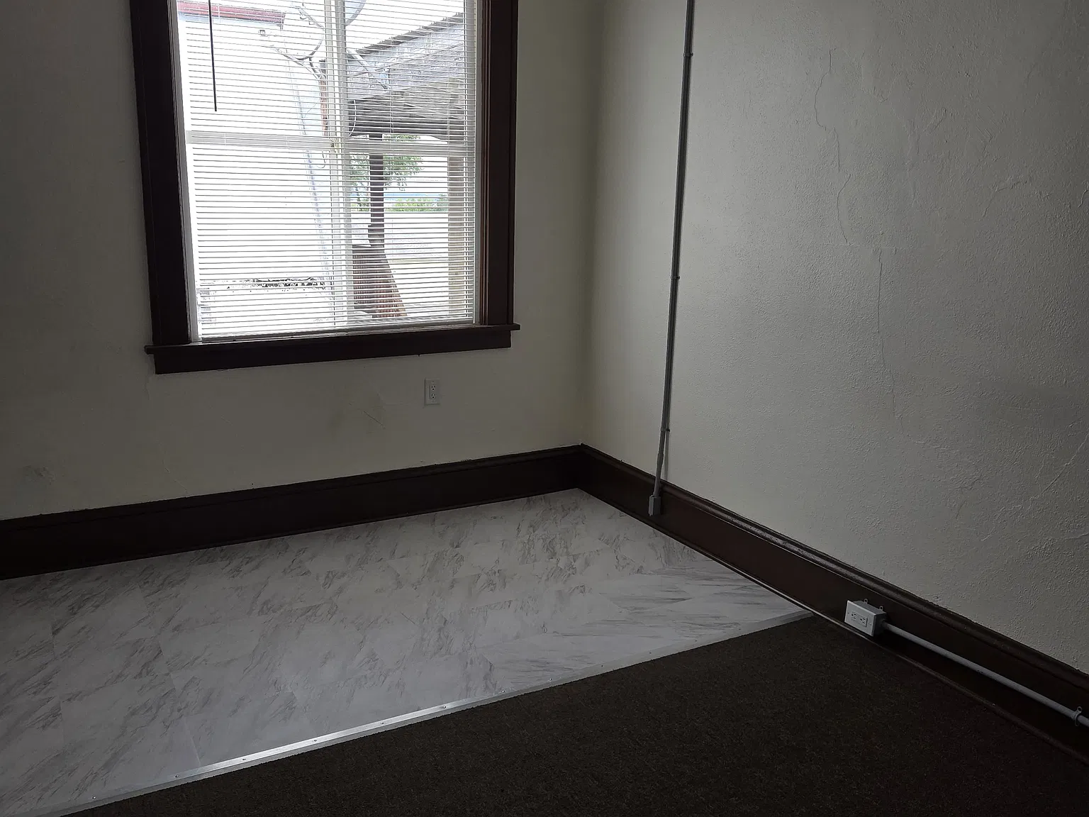 Studio, $700 — Photo 2