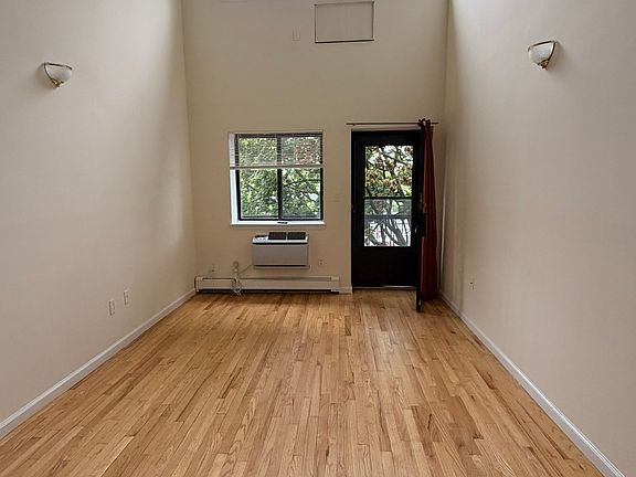 3rd image of 75-46 113th St #4R
