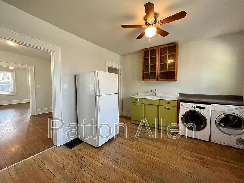 2 bed, 1.0 bath, 1029 sqft, $1,745 — Photo 4