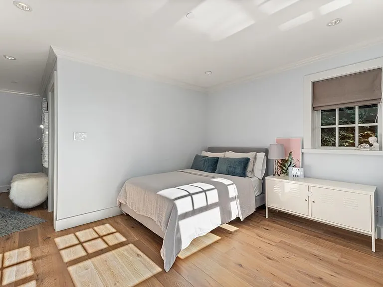 2940 Mathers Ave — Photo 23