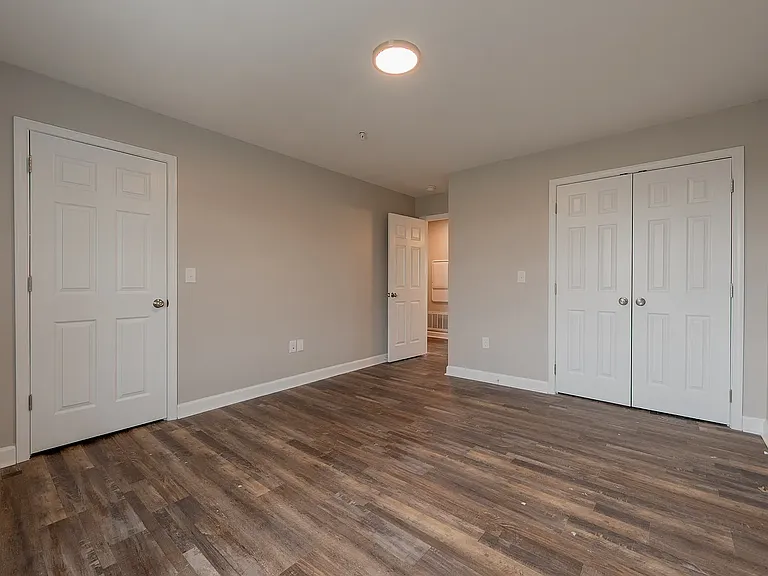 755 Fairview Rd #G — Photo 8
