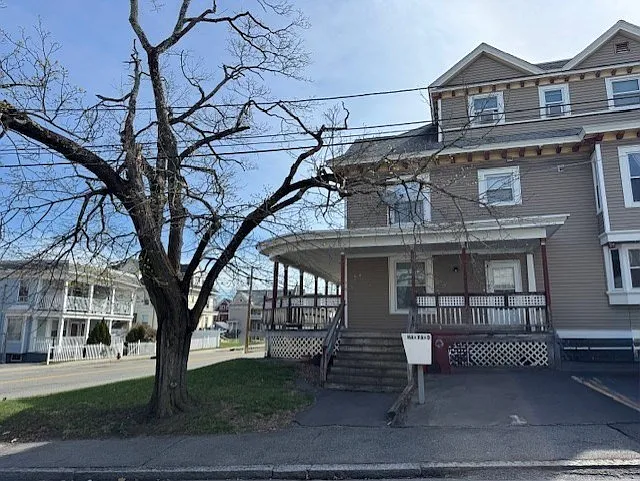Building Photo - 6 Harvard St #1