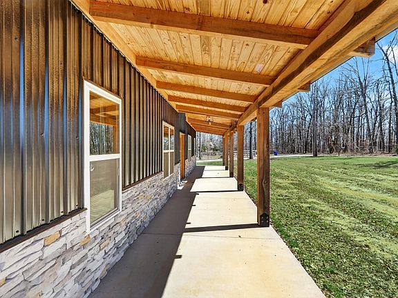 5th image of 562 Northup Rd