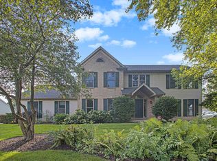 52600 Spring Valley Ln, Granger, IN 46530