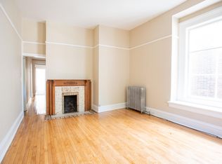2945 N Bartlett Ave #5, Milwaukee, WI 53211