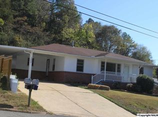 1552 Circle Dr, Guntersville, AL 35976
