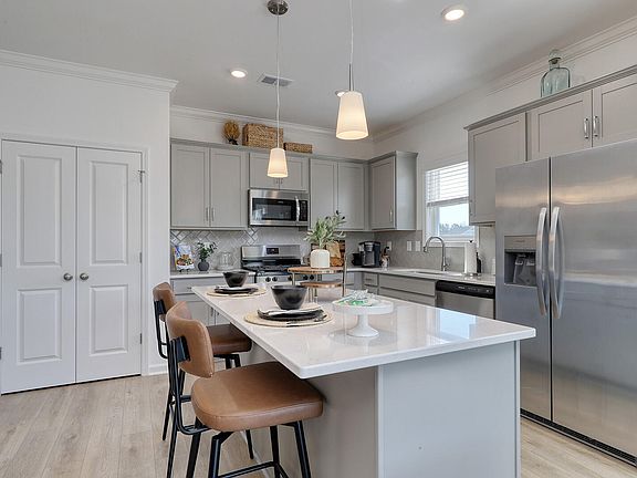 6th image of this home