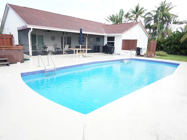 7561 Nemec Drive N, Lake Clarke Shores, FL 33406