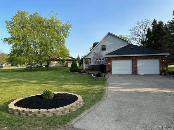 3453 Sunset Dr, Wellsville, NY 14895