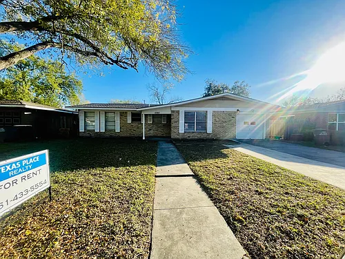 2307 E Walnut Ave Photo 1