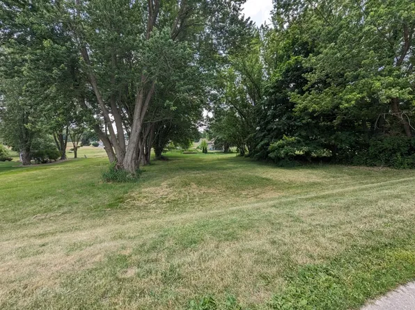 1745 Lake Summerset Rd, Davis, IL 61019
