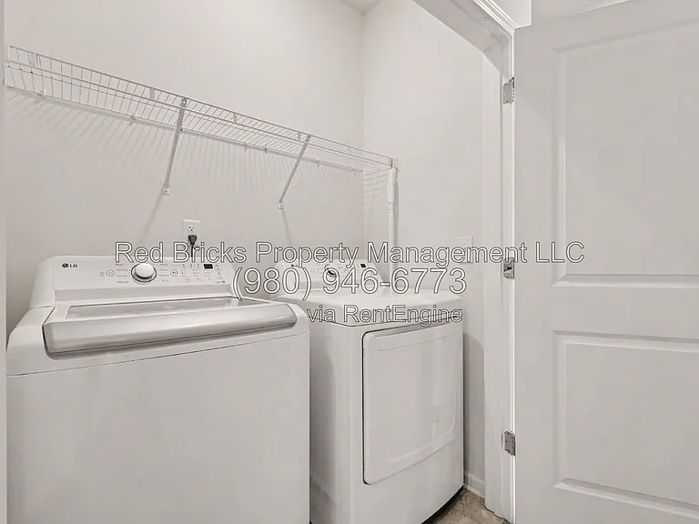 1420 Blanche St — Photo 30