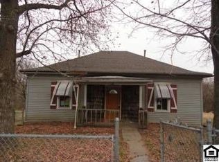 501 Lawrence Ave, Leavenworth, KS 66048